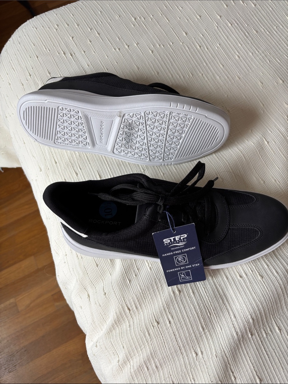 Men's Rockport Step Activated Black Sneakers, Size 10.5